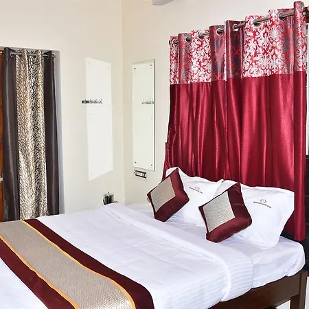Barnabas Homestay Thanjavur Exterior photo